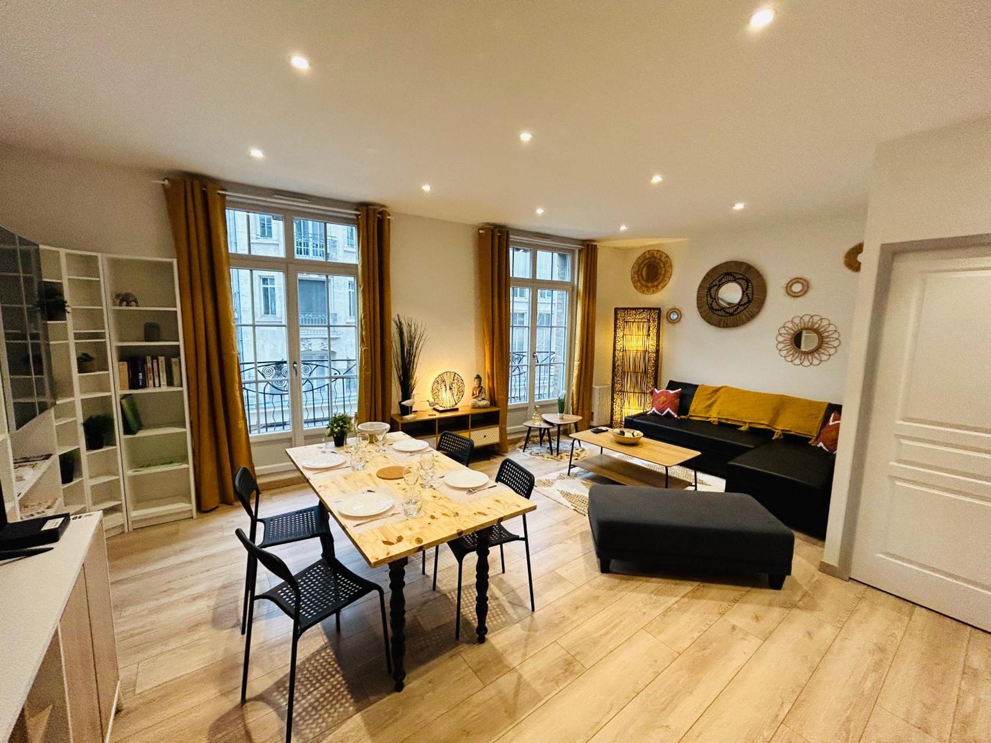 L'Etape Des Sacres Apartment Reims Bagian luar foto