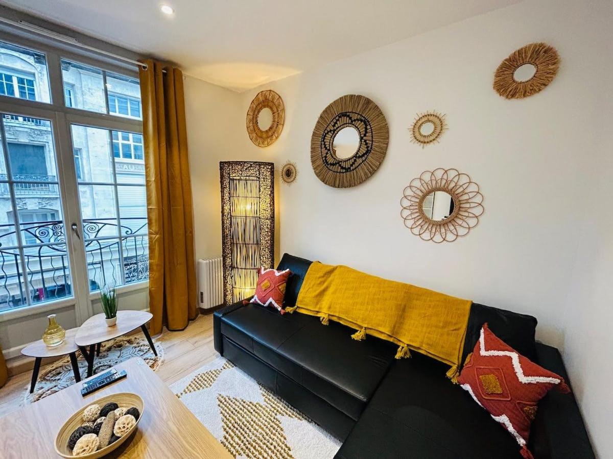 L'Etape Des Sacres Apartment Reims Bagian luar foto