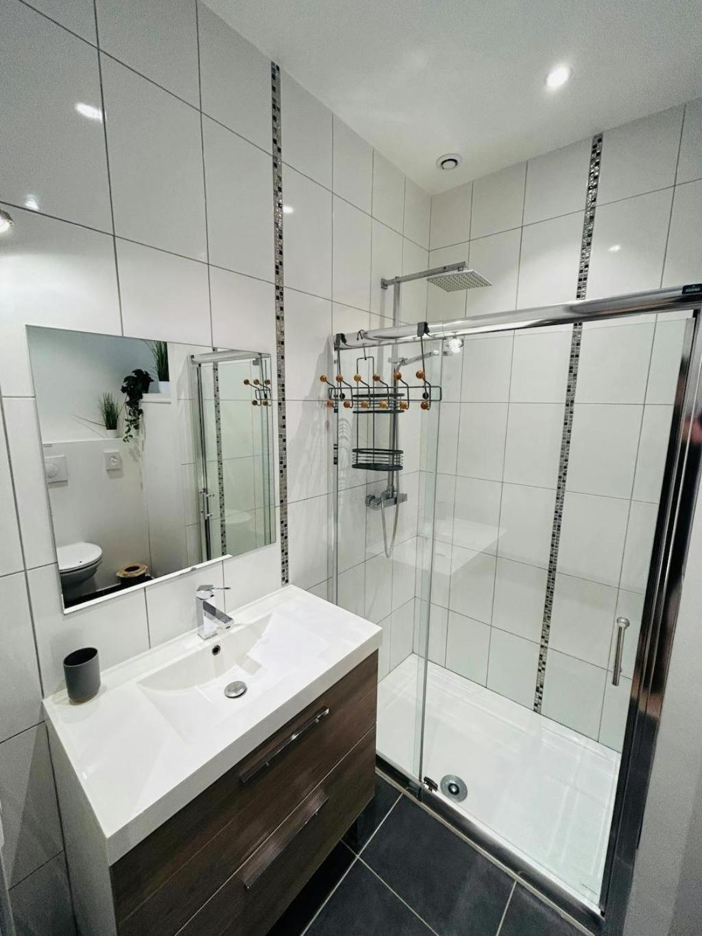 L'Etape Des Sacres Apartment Reims Bagian luar foto