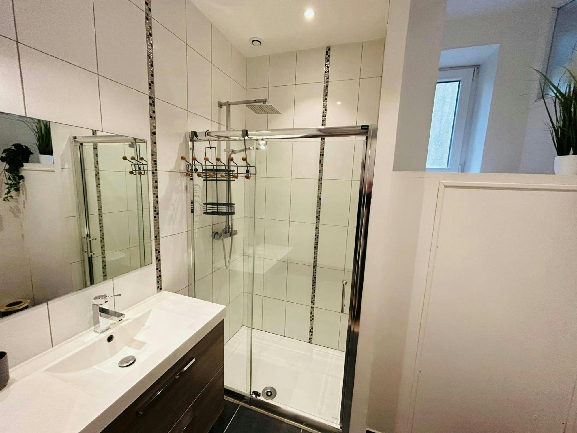 L'Etape Des Sacres Apartment Reims Bagian luar foto