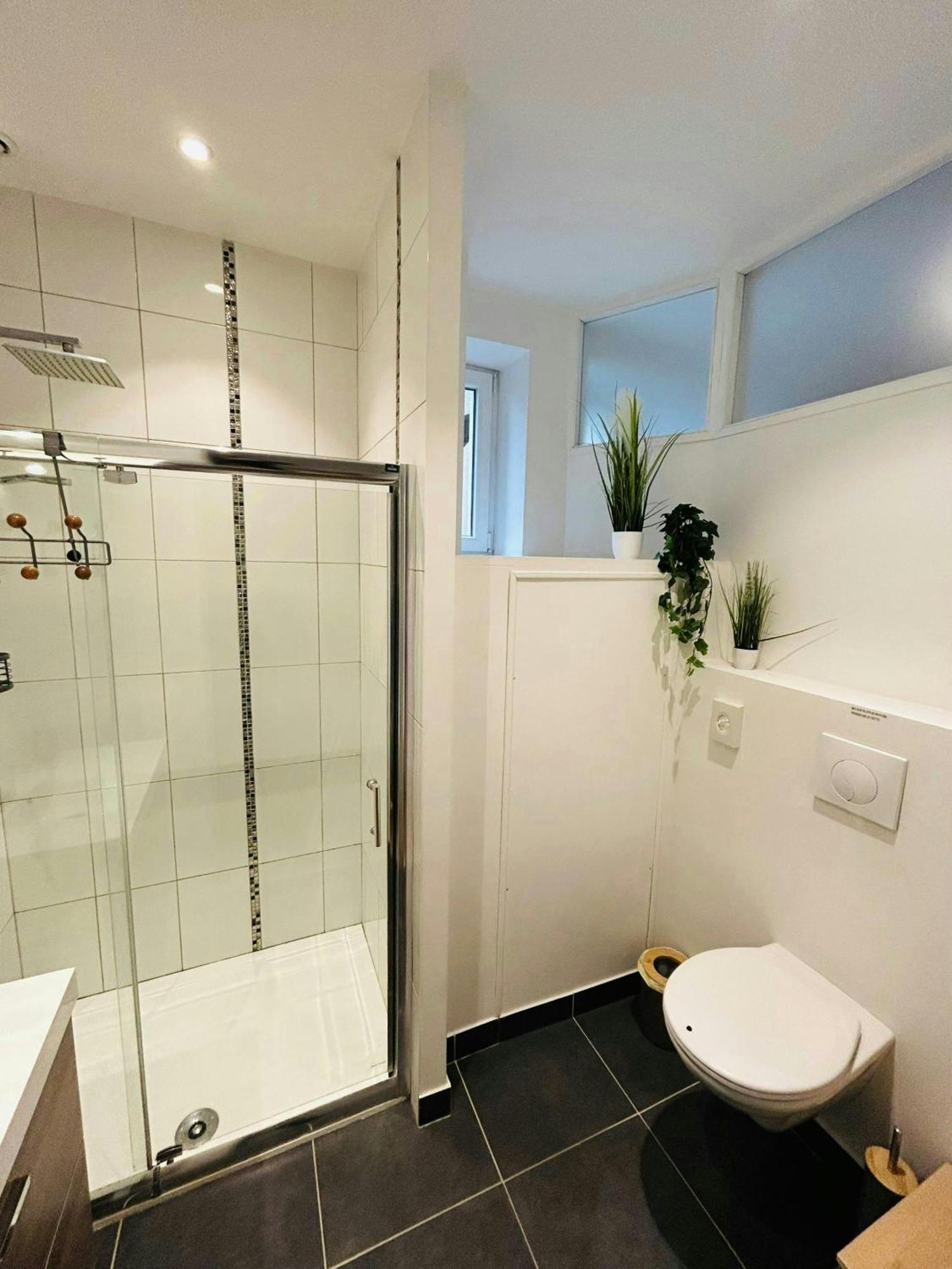 L'Etape Des Sacres Apartment Reims Bagian luar foto